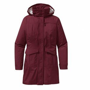 Patagonia Hooded Torrentshell City Lightweight Waterproof Coat in Burgundy XS